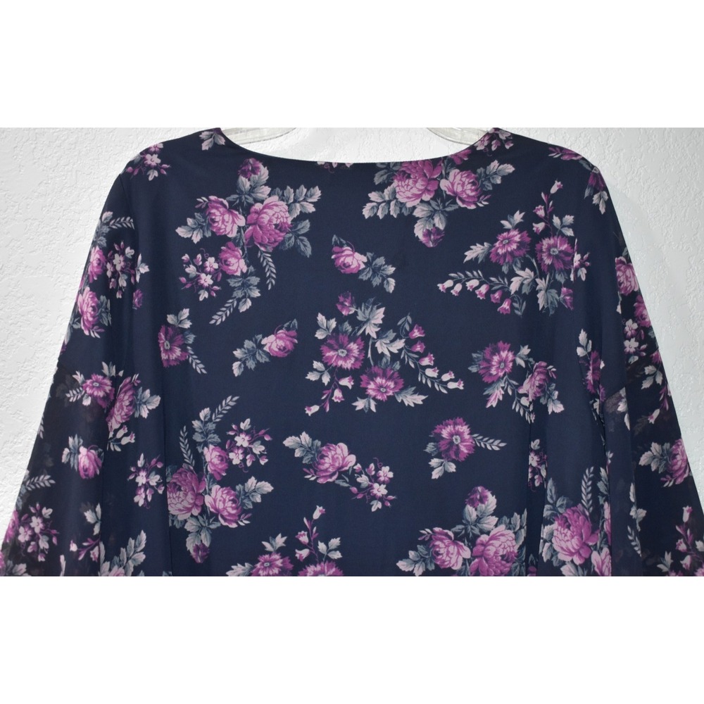 Lane Bryant Top 18/20 Navy Floral Lined V-Neck Ruffle Flutter Sleeve Lightweight - Picture 5 of 16